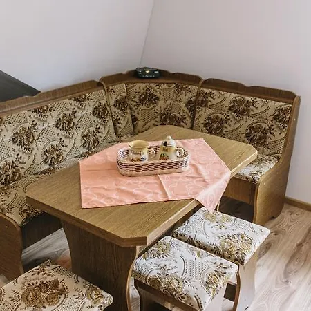 Ubytovanie V Sukromi Mikulaj 아파트
